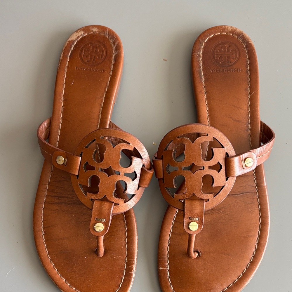Tory Burch Brown Miller Leather Thong Sandals - Picture 2 of 3